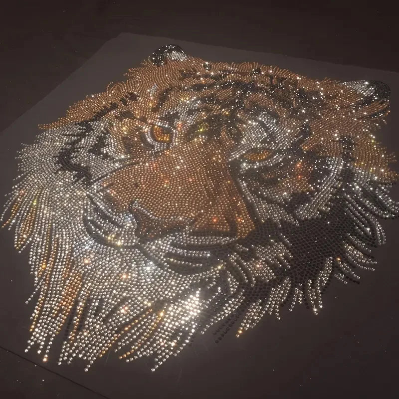Tiger Head Rhinestone Sticker – Bling Tiger Iron-On Transfer for DIY Clothing, T-Shirts, Hoodies & Accessories – Sparkle Crystal Animal Design Heat Press Decal